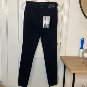 Black Jeans Kendall + Kylie